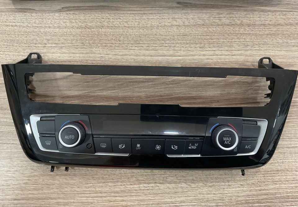 9358940-03 BMW F20 F30 F32 F33 F34 F36 KLİMA KONTROL DÜĞMESİ ÇIKMA ORJİNAL