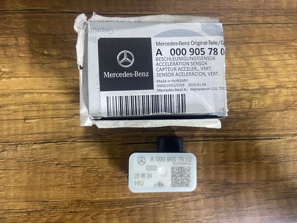 A0009057802 MERCEDES W118 W177 W205 W213 W238 W247 W253 W257 W290 DARBE SENSÖRÜ SIFIR ORJ