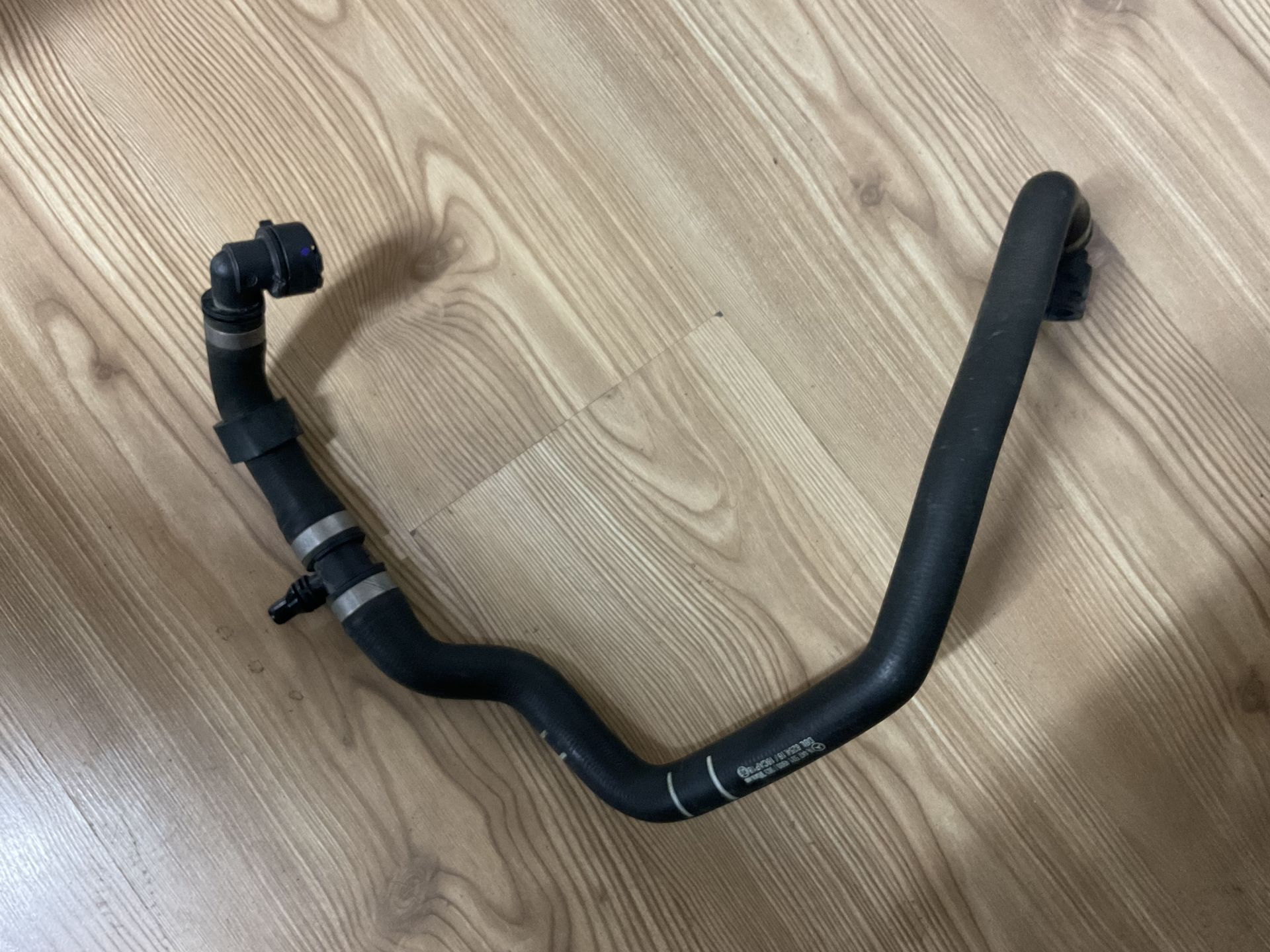 A4475014900 MERCEDES W447 RADYATÖR SOĞUTMA HORTUMU ÇIKMA ORJİNAL