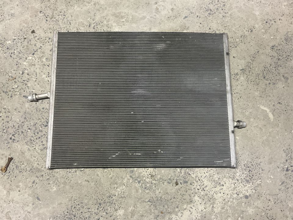 A9075001300 MERCEDES W907 KLİMA RADYATÖRÜ ÇIKMA ORJİNAL