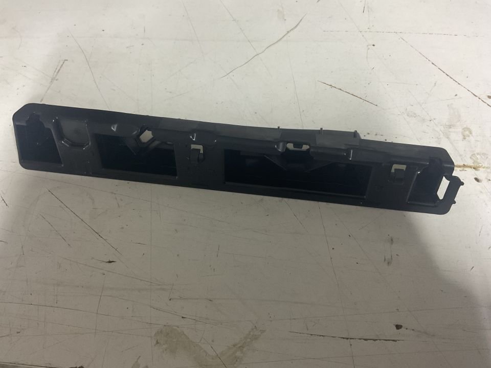 A2236983500 MERCEDES W223 ÖN SOL TRİM MONTAJ RAYI SIFIR ORJİNAL