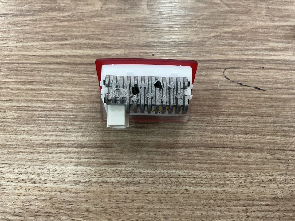 A2139062206 MERCEDES W213 LOGO LED KAPI PREJKTÖRÜ SIFIR ORJİNAL