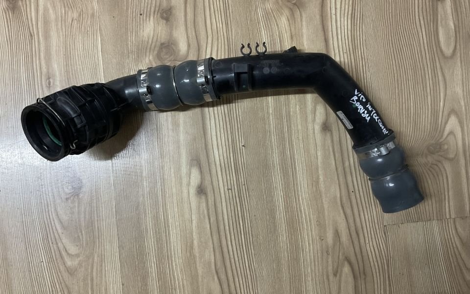 A6220900700 MERCEDES W447 İNTERCOOLER BORUSU ÇIKMA ORJİNAL