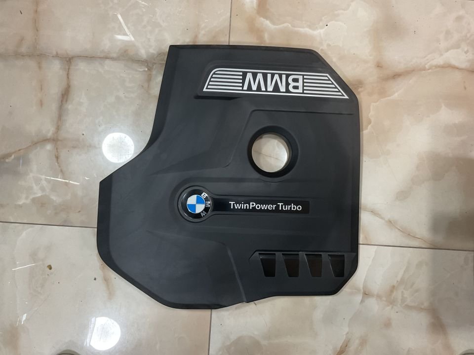 11148657035 8657035 BMW G20 G30 G31 G01 G08 BENZİNLİ MOTOR ÜST KAPAĞI ÇIKMA ORJİNAL
