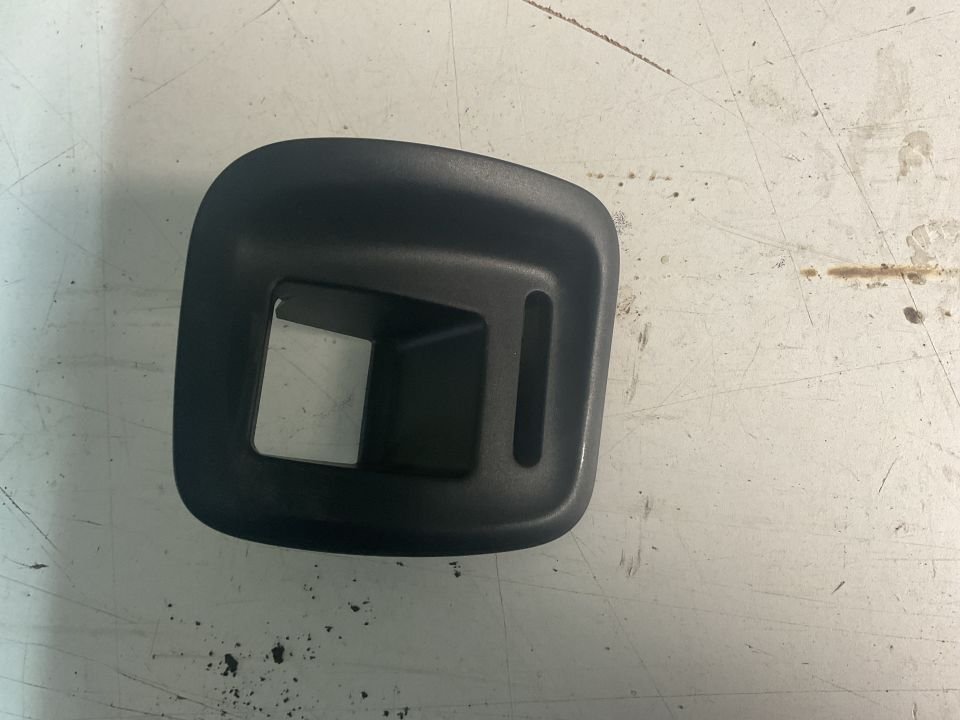 A1769230700 MERCEDES W176 ARKA KOLTUK KİLİDİ KAPAĞI ÇIKMA ORJİNAL