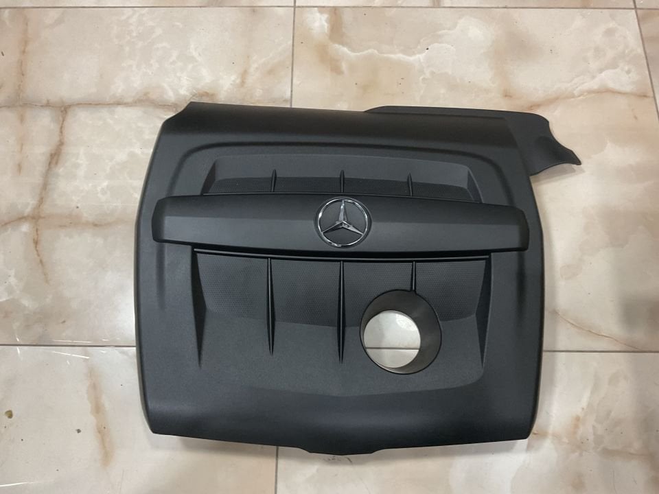 A6070100067 MERCEDES CLA A B GLA DİZEL MOTOR ÜST KAPAĞI ÇIKMA ORJİNAL
